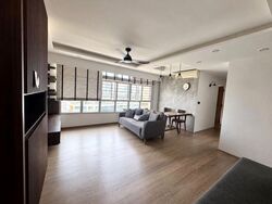 Blk 293B Skypeak @ Bukit Batok (Bukit Batok), HDB 4 Rooms #627450821